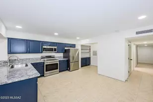 1043 N Bedford Dr, Tucson, AZ 85710 - Photo 1