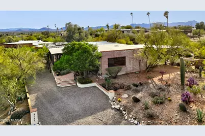 4562 N Caminito De La Puerta, Tucson, AZ 85718 - Photo 1