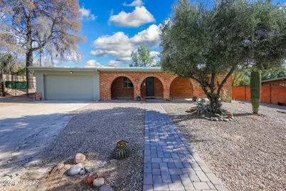 8840 E Hawk Place, Tucson, AZ 85749 - Photo 1