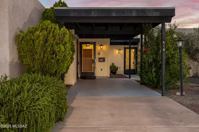 418 N Calle De Las Profetas, Green Valley, AZ 85614 - Photo 1