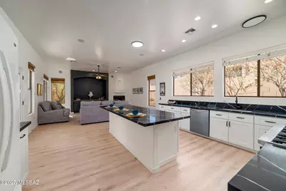 11569 Mountain Breeze Drive, Tucson, AZ 85737 - Photo 1