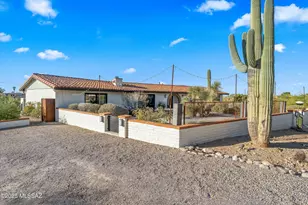 2640 E Camino La Zorrela, Tucson, AZ 85718 - Photo 1
