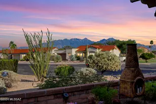 1672 W Circulo De La Pinata, Green Valley, AZ 85622 - Photo 1