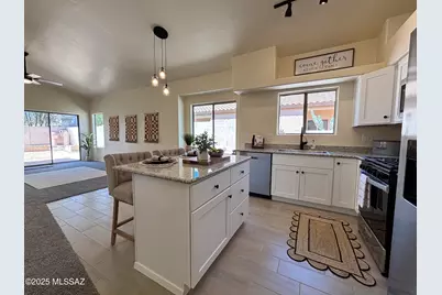6159 W Sandburg Court, Tucson, AZ 85743 - Photo 1