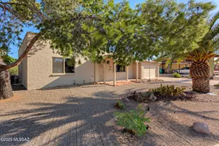 147 E Verde Vista, Green Valley, AZ 85614 - Photo 1