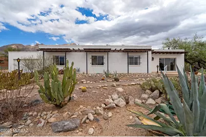 6530 N Longfellow Drive, Tucson, AZ 85718 - Photo 1