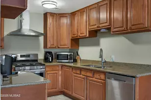 810 S Langley Ave, Tucson, AZ 85710 - Photo 1