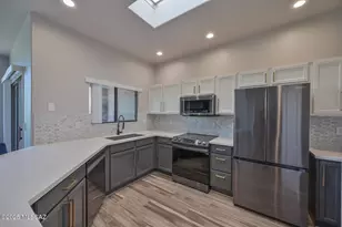 8101 N Tucson National Pl, Tucson, AZ 85741 - Photo 1