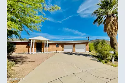 422 N La Cholla Boulevard, Tucson, AZ 85745 - Photo 1