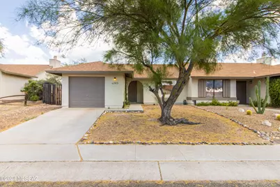 3873 S Headwind Drive, Tucson, AZ 85730 - Photo 1