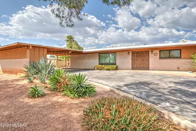 7431 E Sabino Vista Drive, Tucson, AZ 85750 - Photo 1