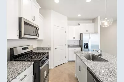 6981 W Sweetshade Lane, Tucson, AZ 85757 - Photo 1