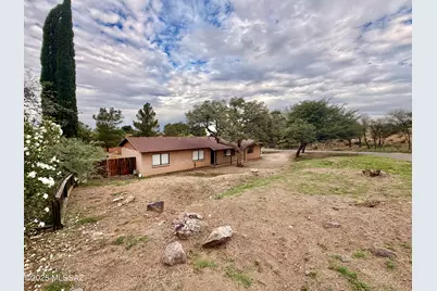 990 N Mountain View Drive, Oracle, AZ 85623 - Photo 1