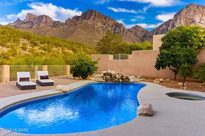 10140 N Calle Del Carnero, Oro Valley, AZ 85737 - Photo 1