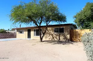 4043 E Deseret Dr, Tucson, AZ 85712 - Photo 1