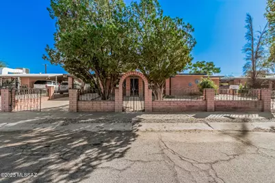 257 W Calle Margarita, Tucson, AZ 85706 - Photo 1