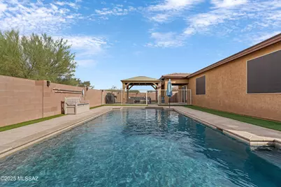 852 W Placita Pozanco, Green Valley, AZ 85614 - Photo 1
