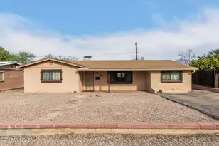3235 E Linden St, Tucson, AZ 85716 - Photo 1