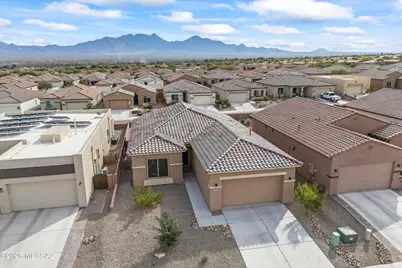 870 N Camino Cerro Morado, Green Valley, AZ 85614 - Photo 1