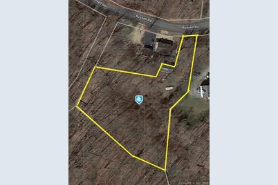 101 Russell Road, Bethany, CT 06524 - Photo 1