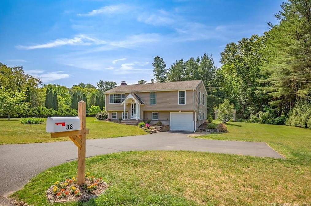 38 Slater Rd, Tolland, CT 06084 exterior
