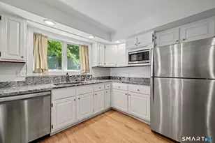 123 Harbor Dr, Stamford, CT 06902 - Photo 4