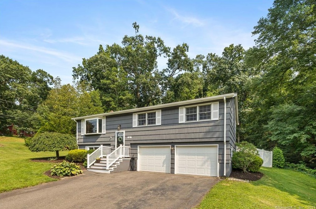 23 Willie Cir, Tolland, CT 06084 exterior