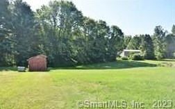 31 Old Turnpike Rd, Quinebaug, CT 06262