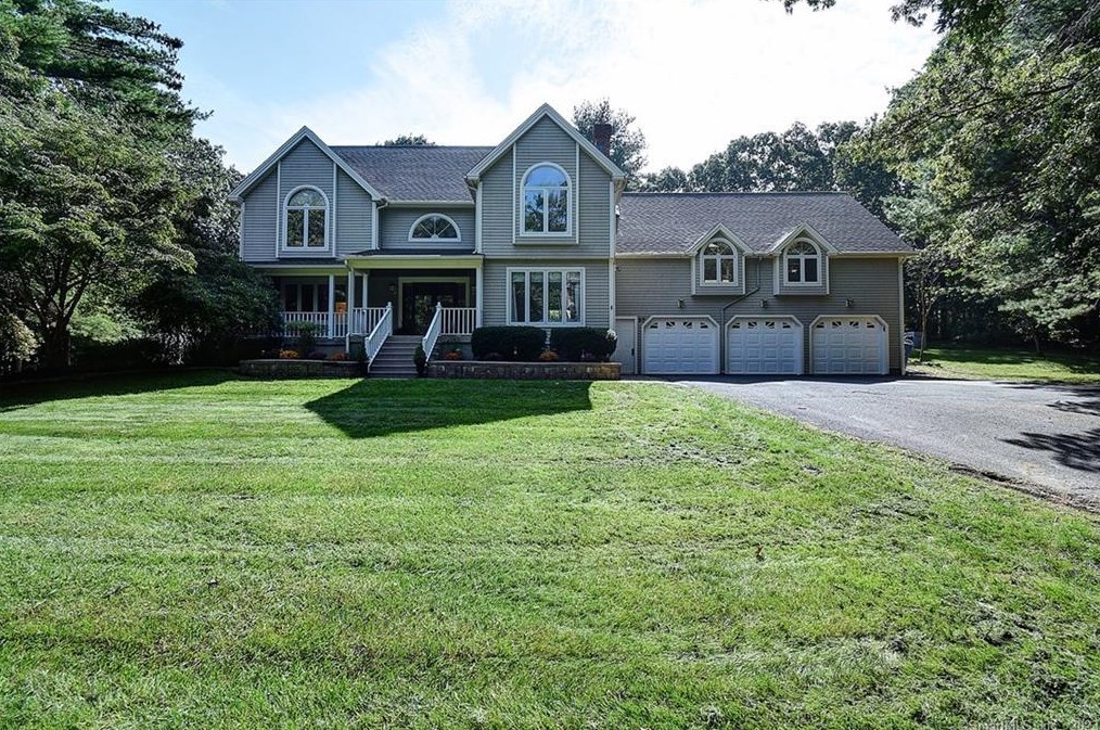 57 Candlewood Dr, Tolland, CT 06084-2504