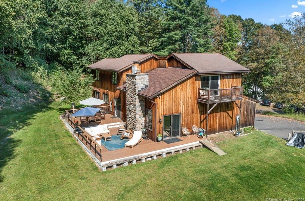 54 Pond Brook Rd, Newtown, CT 06470-1018