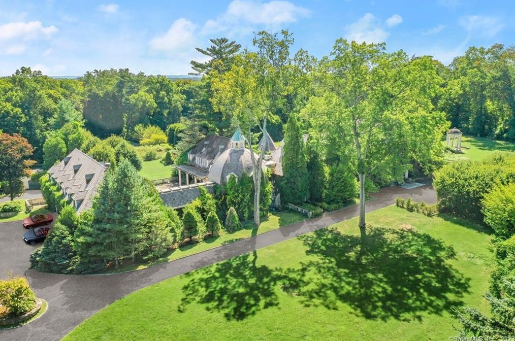 18 Simmons Ln, Greenwich, CT 06830