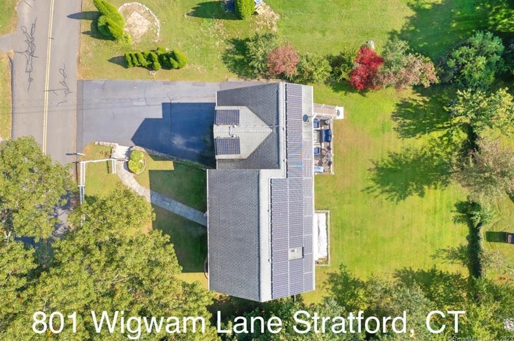 801 Wigwam Ln, Stratford, CT 06614 exterior