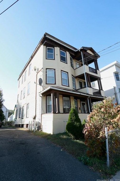 465 Logan St #3, Bridgeport, CT 06607