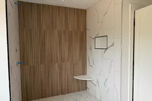 14 Village Cir, Guilford, CT 06437 - Photo 6