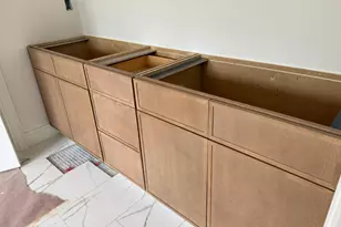 14 Village Cir, Guilford, CT 06437 - Photo 8