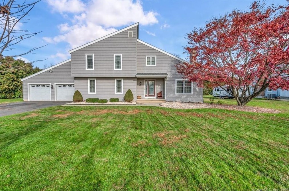 3 Warner Ct, Cromwell, CT 06416 exterior