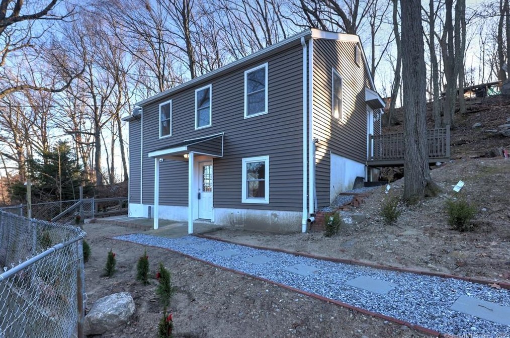 80 Manners Ave, Union City, CT 06770 exterior