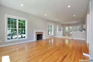 634 Thoreau Cir, Windsor, CT 06095 - Photo 8