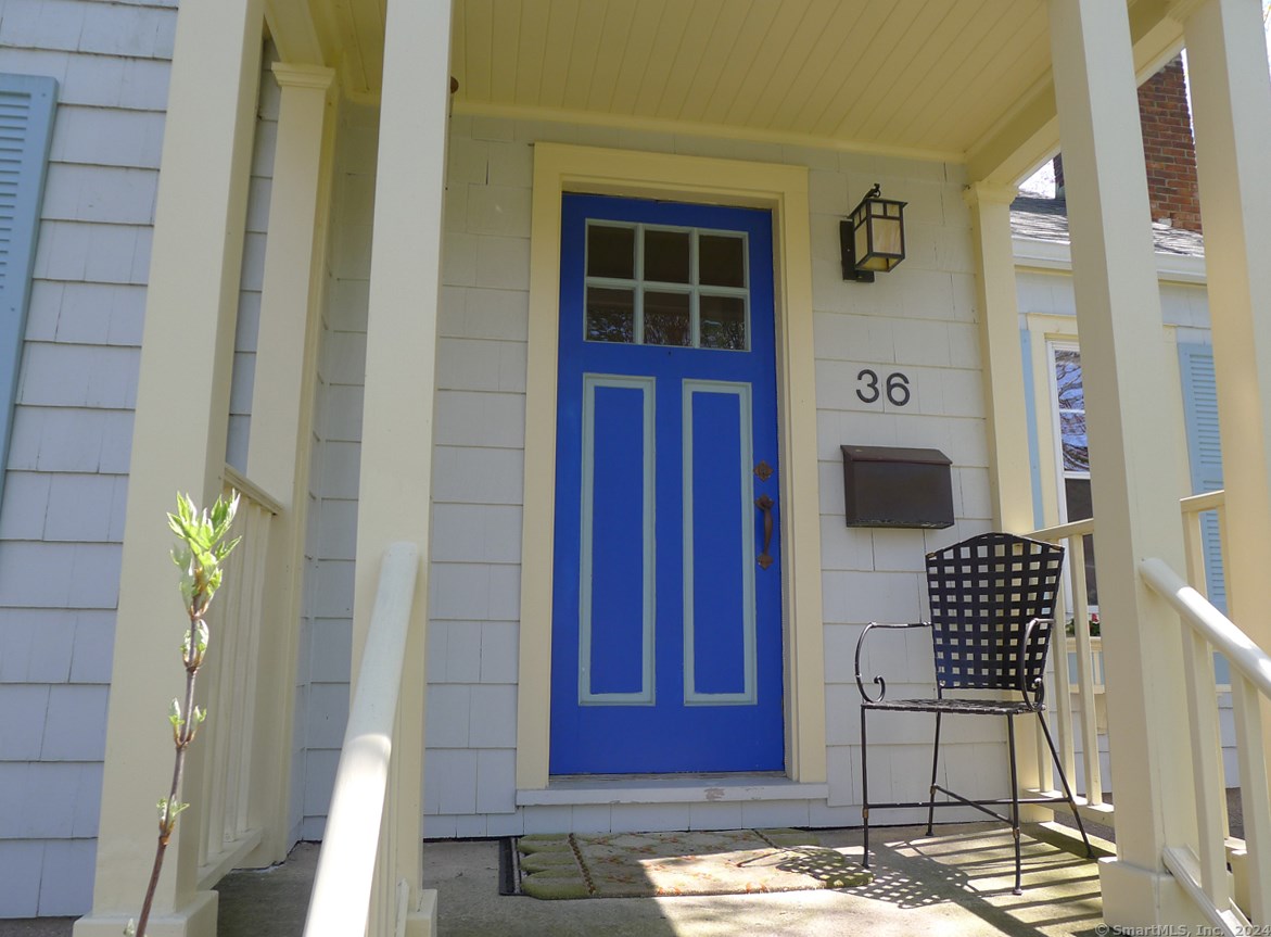 36 Ettl Ln, Greenwich, CT 06831
