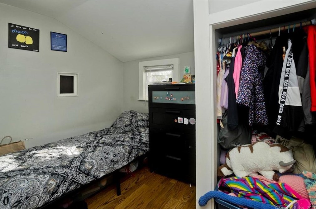 400 Salmon Brook St, Granby CT  06035-1400 exterior