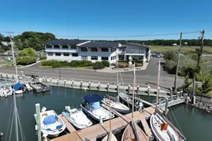 530 Whitfield St, Guilford, CT 06437 - Photo 2