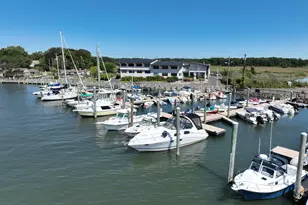 530 Whitfield St, Guilford, CT 06437 - Photo 6