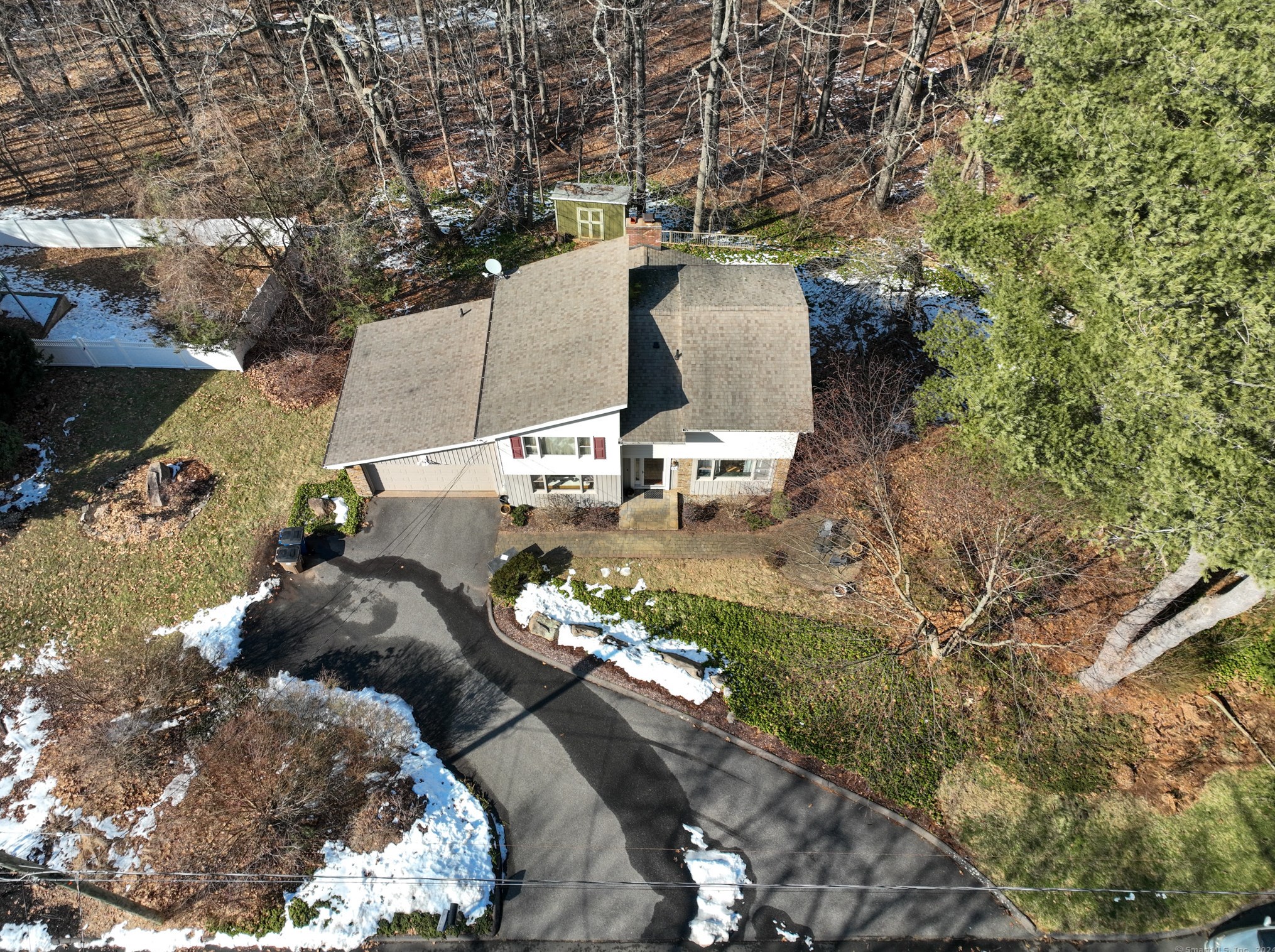 143 Bouldercrest Ln, Vernon, CT 06066 exterior