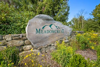 22 Meadowcrest Drive South - Photo 1