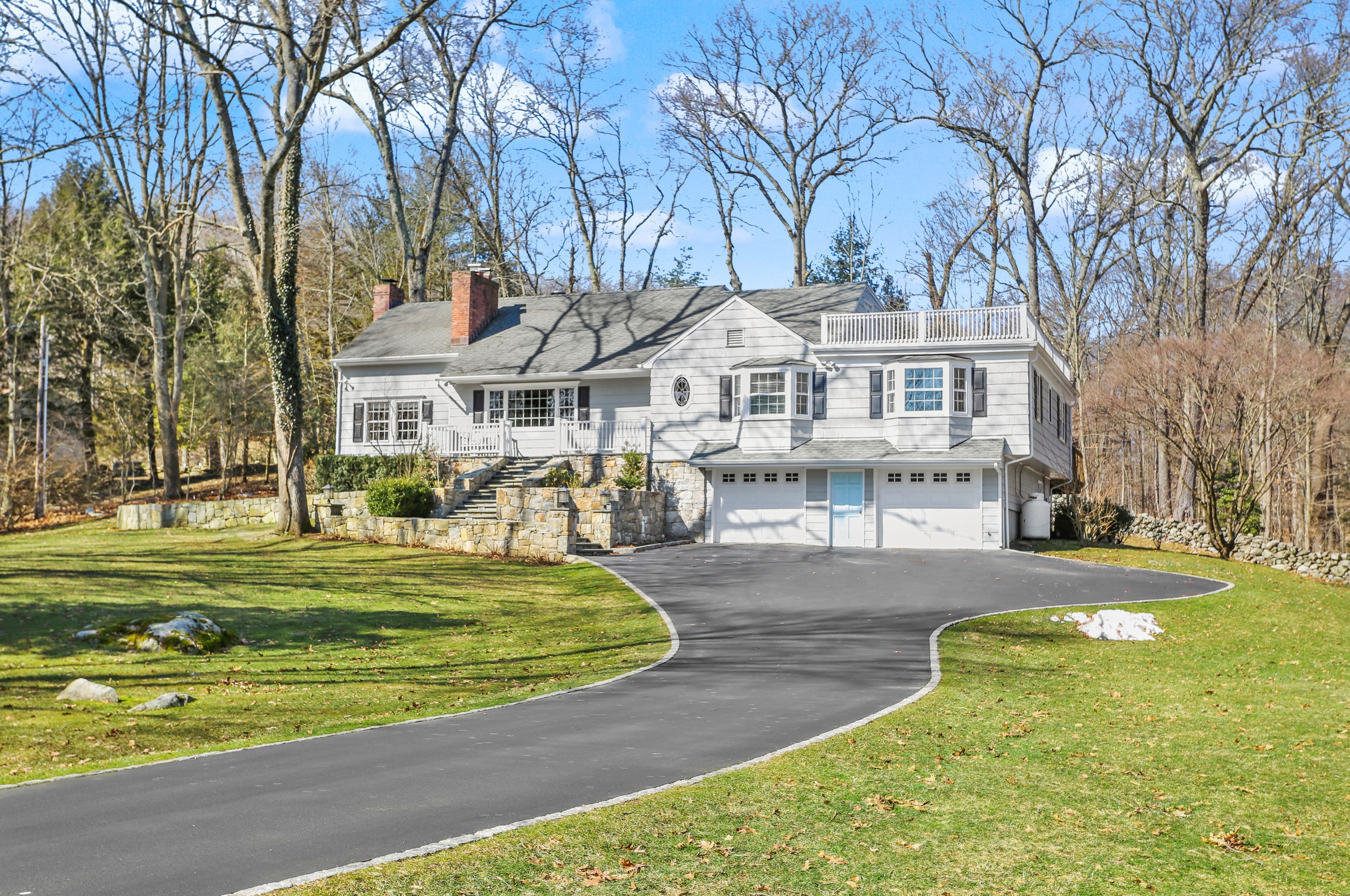 466 Spring Water Ln, New Canaan, CT 06840