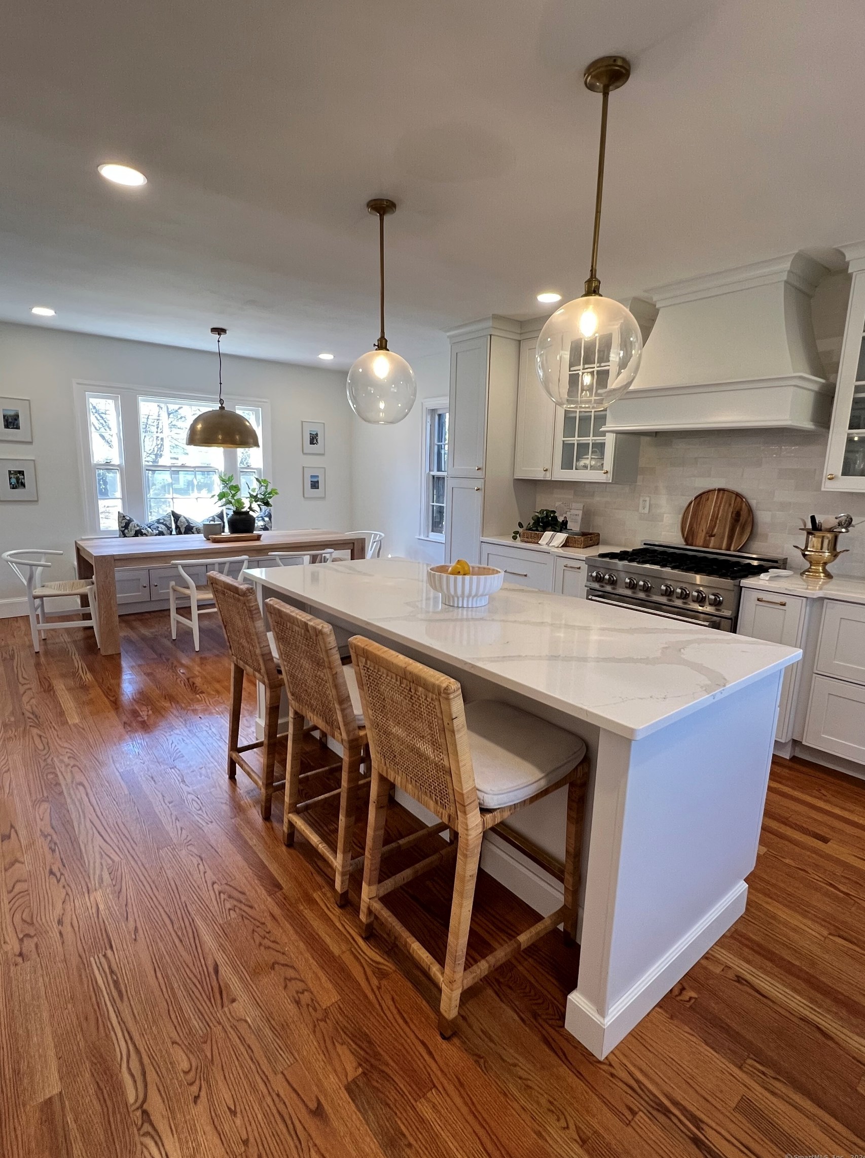 84 Foxcroft Rd, Hartford, CT 06119
