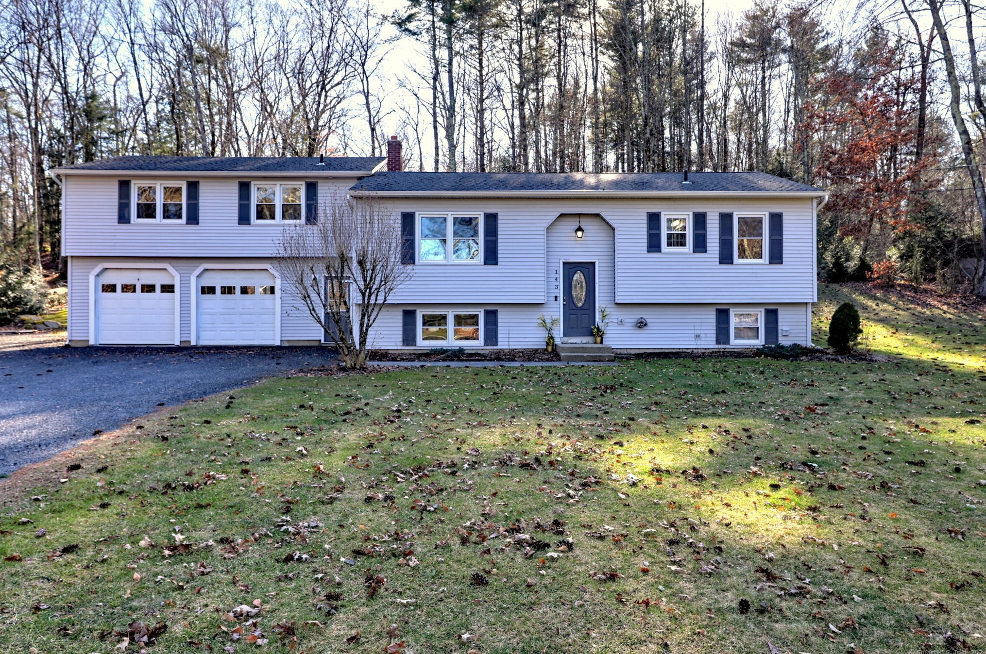 143 Spicer Rd, Thompson, CT 06277 exterior