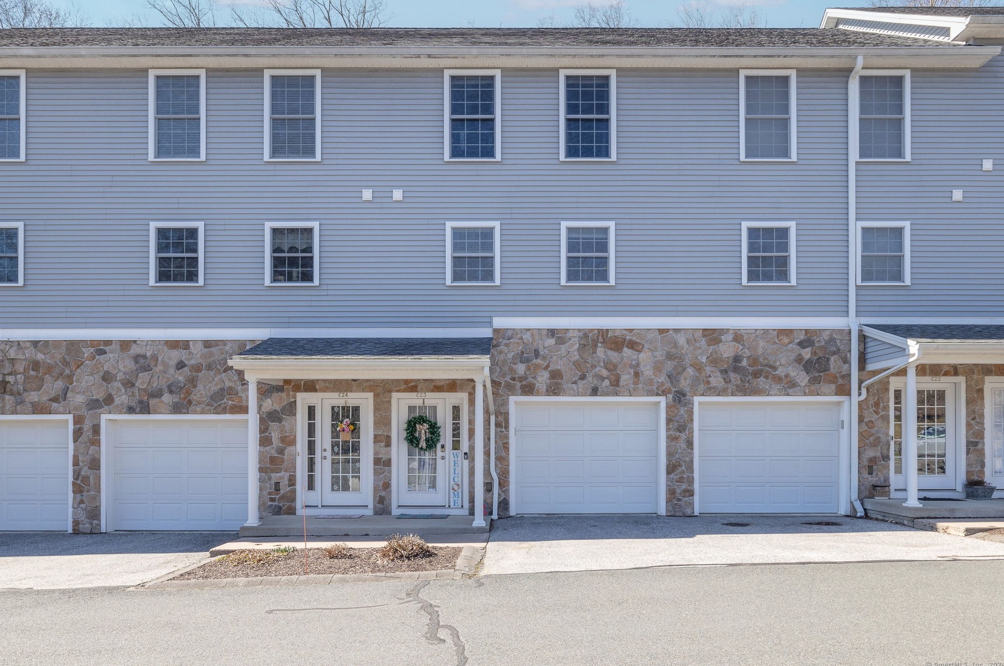 28 Armstrong Rd #apt C23, Coventry, CT 06238
