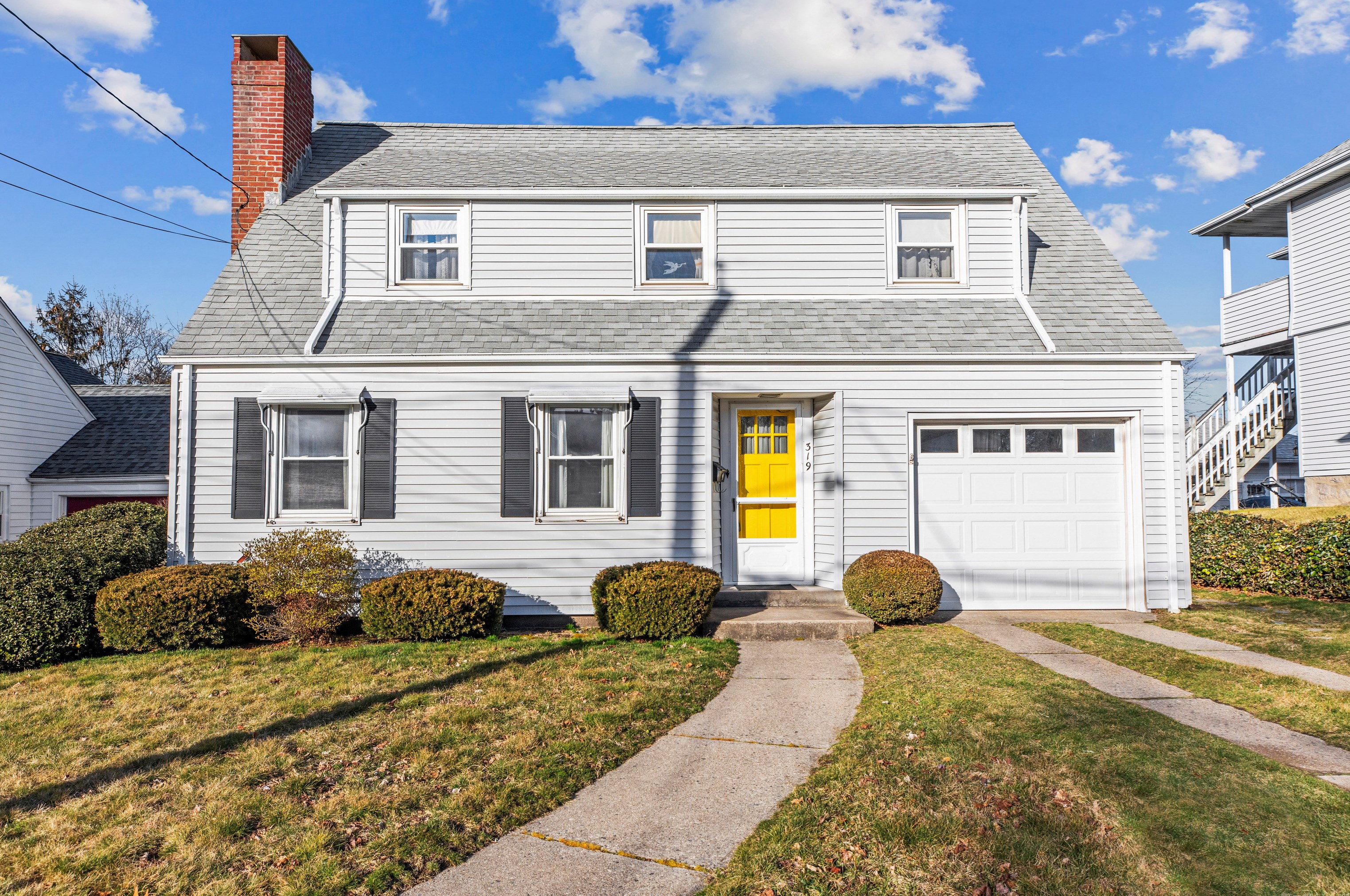319 Vauxhall St, United States Coast Guard Ac, CT 06320