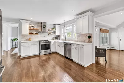 25 Plymouth Avenue, Trumbull, CT 06611 - Photo 8